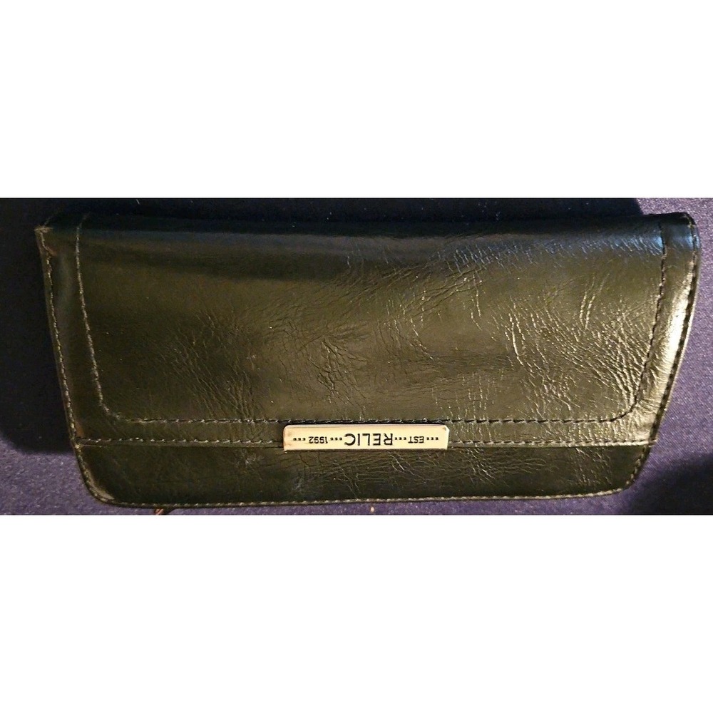 Beautiful Black Wallet w/13 places for C/C and ID's, Coin purse/ pocket for cash